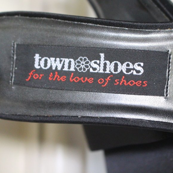 Ankle Teardrop Crystal Heels - Picture 4 of 5